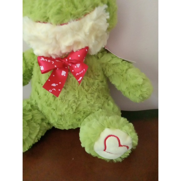 Frog plushie With Red Love Bow And Embroidered Heart On Foot NEW - Picture 3 of 10